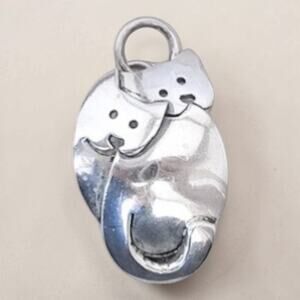 Vintage Far Fetched Sterling Silver Two Cats Hugging Charm Pendant 2.5g